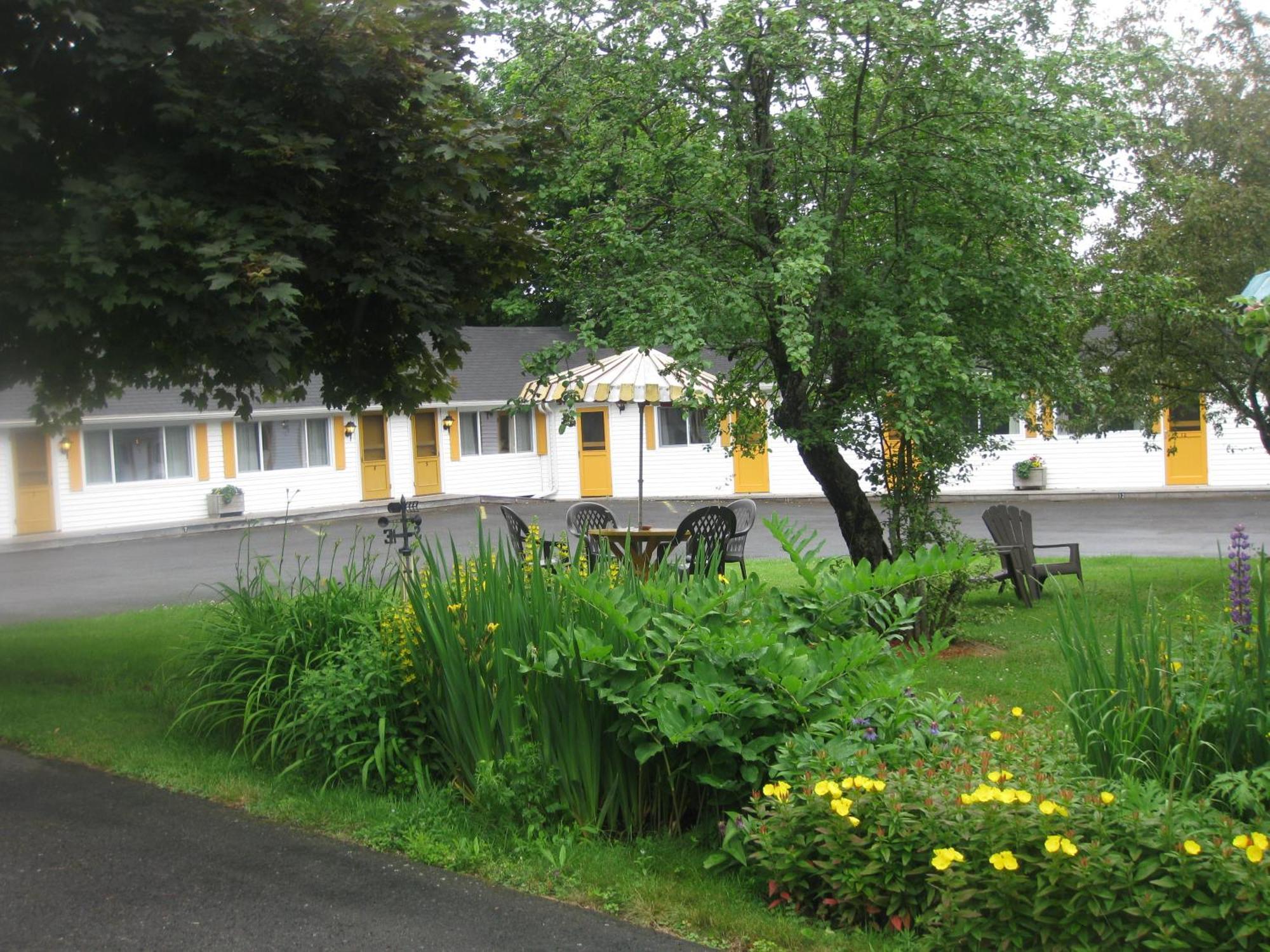 Picket Fence Motel St. Andrews By The Sea Bagian luar foto