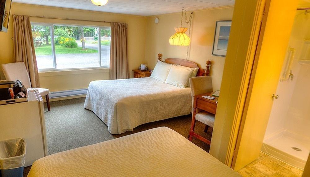 Picket Fence Motel St. Andrews By The Sea Bagian luar foto
